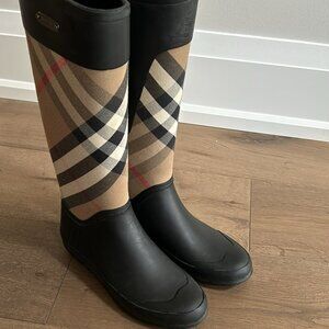 Authentic Burberry Rainboots Womens Size 37